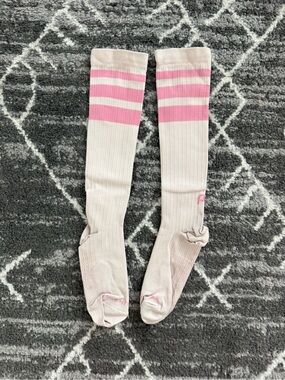 ProCompression Socks Unisex Small/Medium - Light Pink Stripe